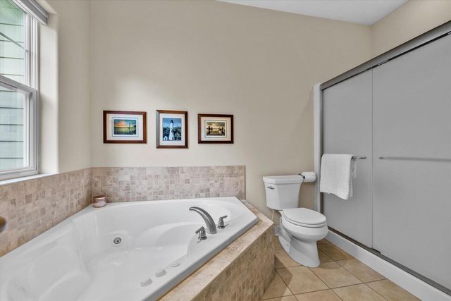 N25W27264 Covington COURT, Pewaukee, WI 53072