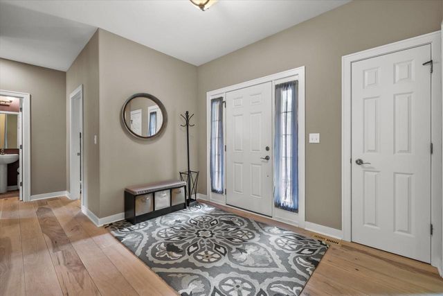 N25W27264 Covington COURT, Pewaukee, WI 53072