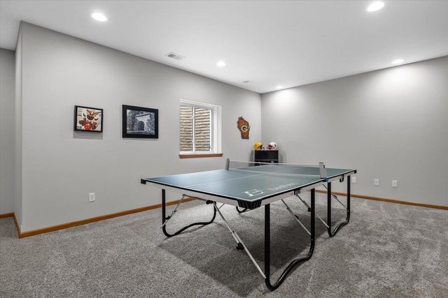 N25W27264 Covington COURT, Pewaukee, WI 53072