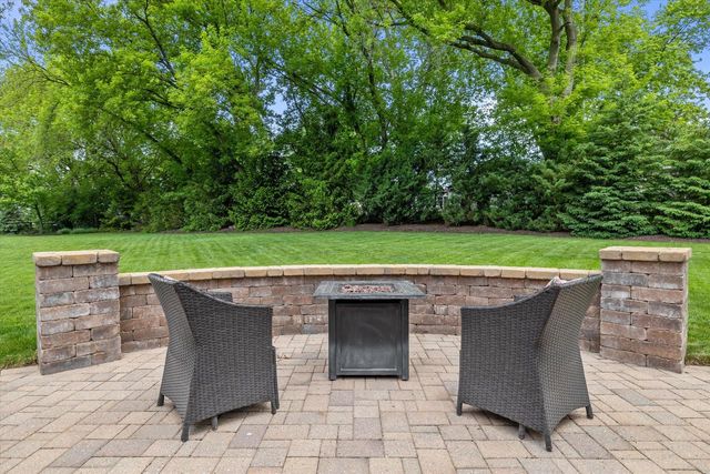 N25W27264 Covington COURT, Pewaukee, WI 53072