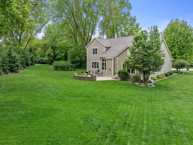 N25W27264 Covington COURT, Pewaukee, WI 53072