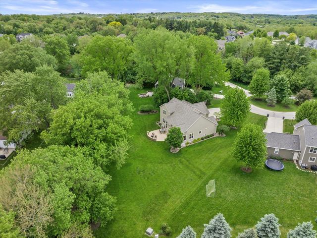 N25W27264 Covington COURT, Pewaukee, WI 53072