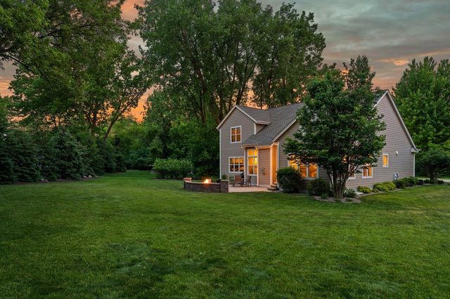 N25W27264 Covington COURT, Pewaukee, WI 53072
