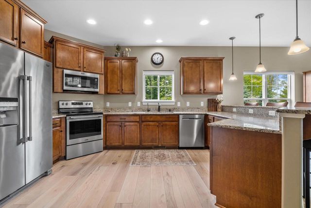 N25W27264 Covington COURT, Pewaukee, WI 53072