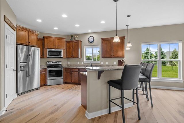 N25W27264 Covington COURT, Pewaukee, WI 53072