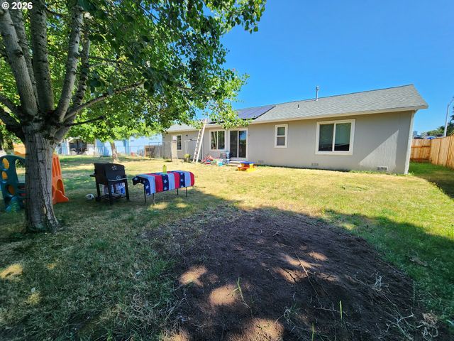 249 S MAGNOLIA St, Cornelius, OR 97113