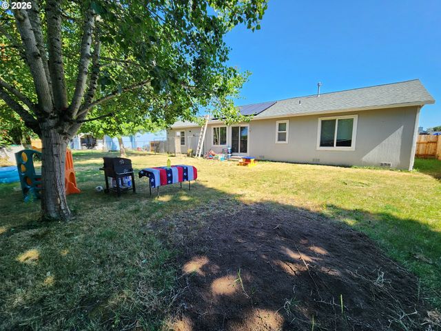 249 S MAGNOLIA St, Cornelius, OR 97113