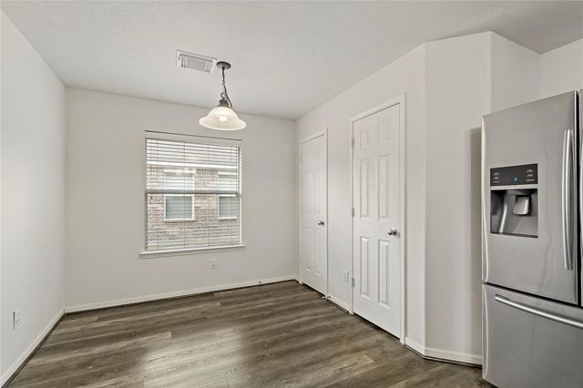 3419 Cypress Village Drive, Pearland, TX 77584