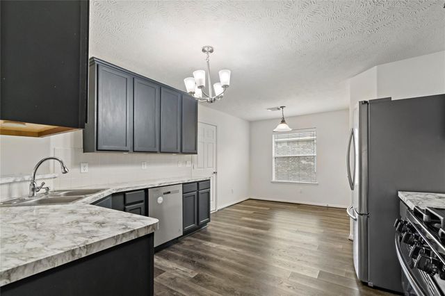 3419 Cypress Village Drive, Pearland, TX 77584