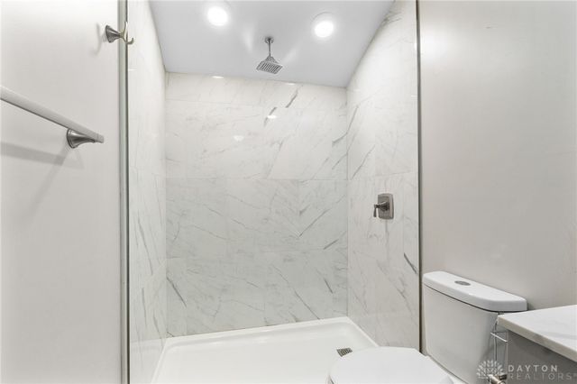 1153 King Richard Parkway, Dayton, OH 45449