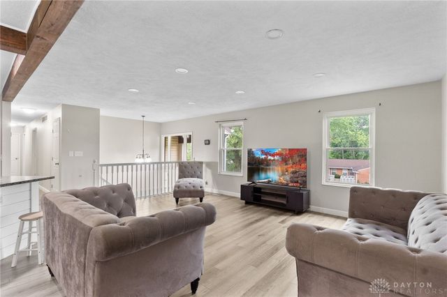 1153 King Richard Parkway, Dayton, OH 45449