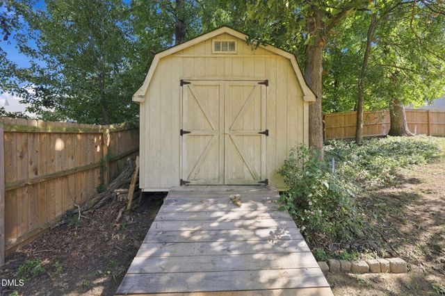 6625 Barton Creek Drive, Whitsett, NC 27377