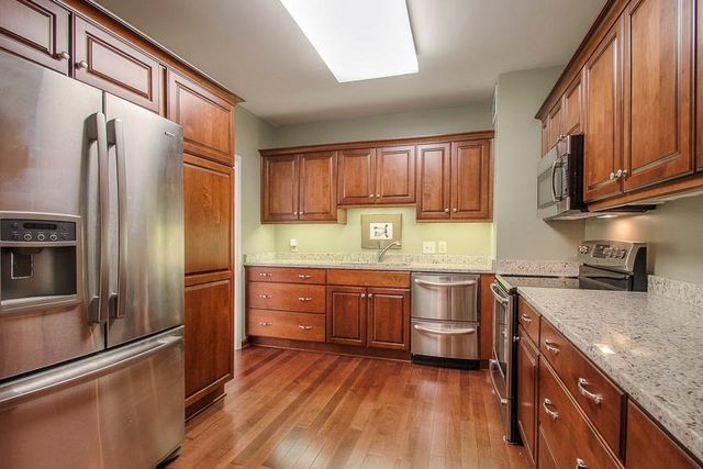 333 W Meyer Boulevard 208, Kansas City, MO 64113
