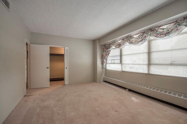 333 W Meyer Boulevard 208, Kansas City, MO 64113