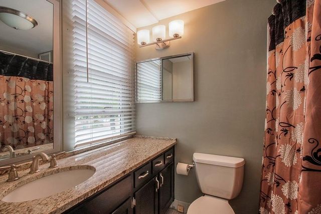 333 W Meyer Boulevard 208, Kansas City, MO 64113