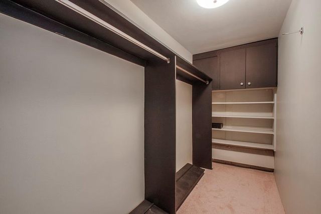 333 W Meyer Boulevard 208, Kansas City, MO 64113