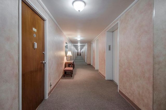 333 W Meyer Boulevard 208, Kansas City, MO 64113