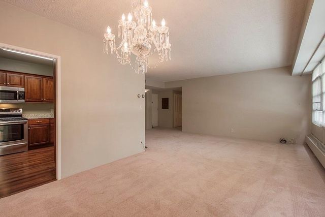 333 W Meyer Boulevard 208, Kansas City, MO 64113