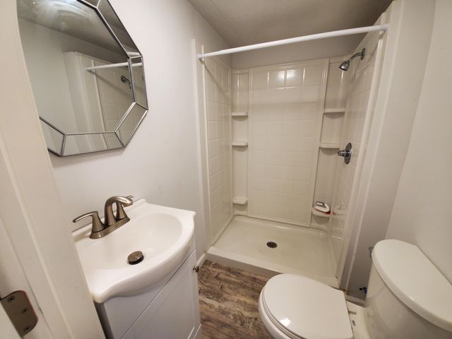 16 Leocadia Court, Hazlet, NJ 07730