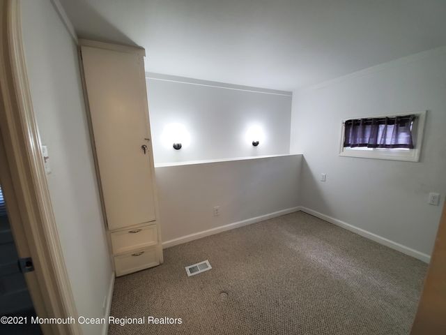 16 Leocadia Court, Hazlet, NJ 07730