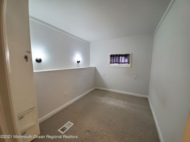 16 Leocadia Court, Hazlet, NJ 07730