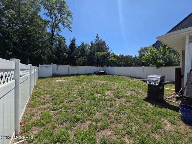 16 Leocadia Court, Hazlet, NJ 07730