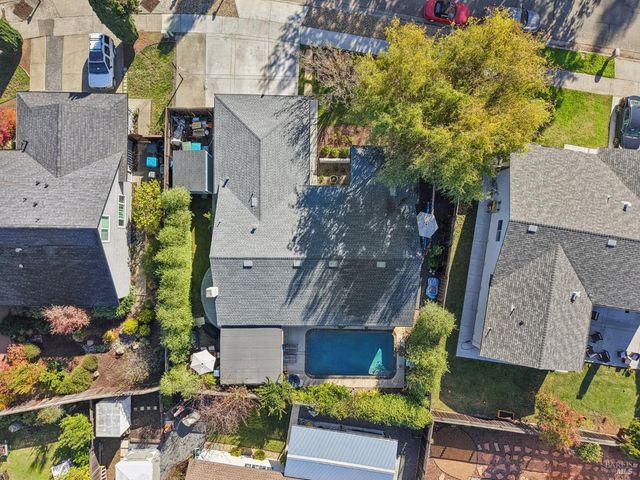 4233 Brookshire Cir, Santa Rosa, CA 95405