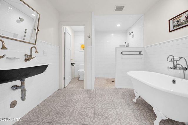 165 E WATER TANK Road, Gilbert, AZ 85296