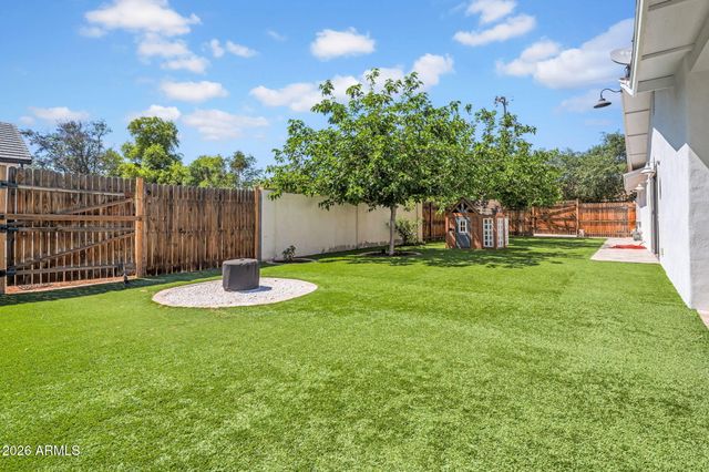 165 E WATER TANK Road, Gilbert, AZ 85296