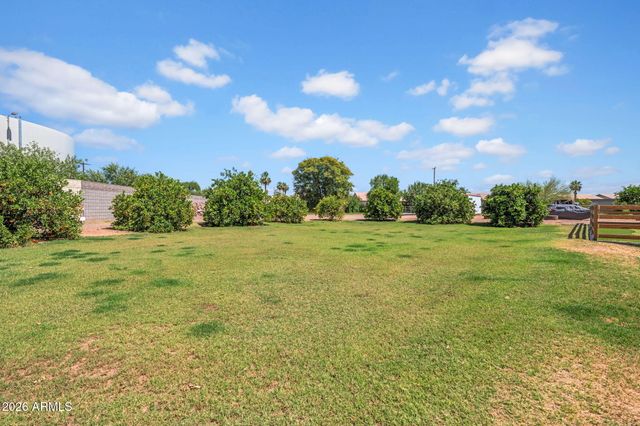 165 E WATER TANK Road, Gilbert, AZ 85296