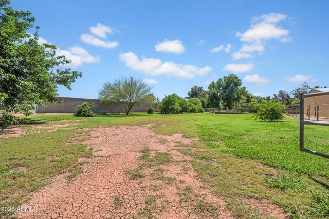 165 E WATER TANK Road, Gilbert, AZ 85296