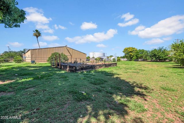 165 E WATER TANK Road, Gilbert, AZ 85296