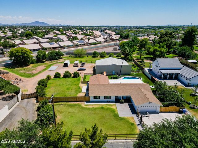 165 E WATER TANK Road, Gilbert, AZ 85296