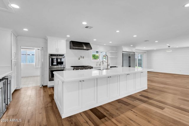 165 E WATER TANK Road, Gilbert, AZ 85296
