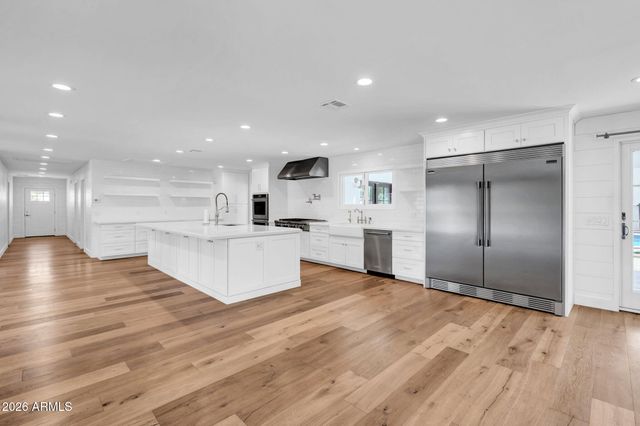 165 E WATER TANK Road, Gilbert, AZ 85296