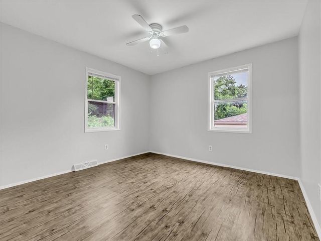 6456 NW 49th Street, Kansas City, MO 64151