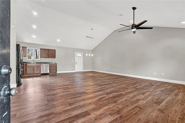 7 W 2nd Street, Williamston, SC 29697