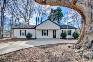 7 W 2nd Street, Williamston, SC 29697