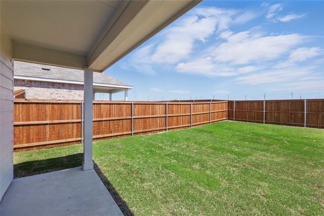 122 Patrick Henry Drive, Venus, TX 76084