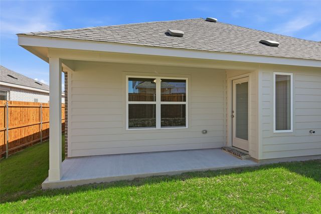 122 Patrick Henry Drive, Venus, TX 76084