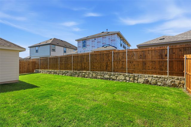 122 Patrick Henry Drive, Venus, TX 76084