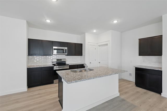 122 Patrick Henry Drive, Venus, TX 76084