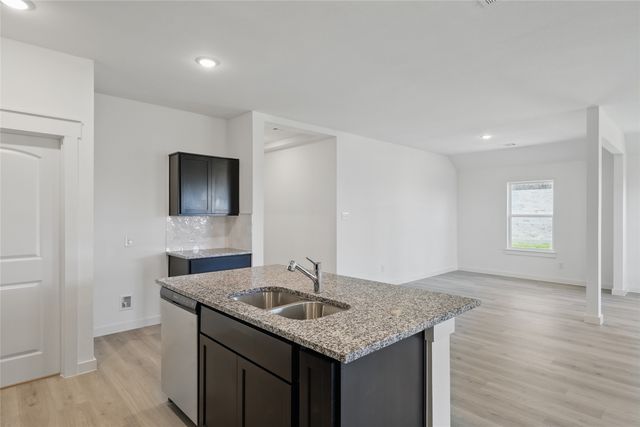 122 Patrick Henry Drive, Venus, TX 76084