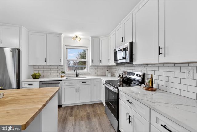 2011 E KINGS HWY, Coatesville, PA 19320