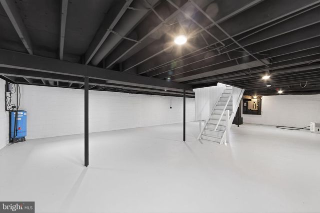 2011 E KINGS HWY, Coatesville, PA 19320