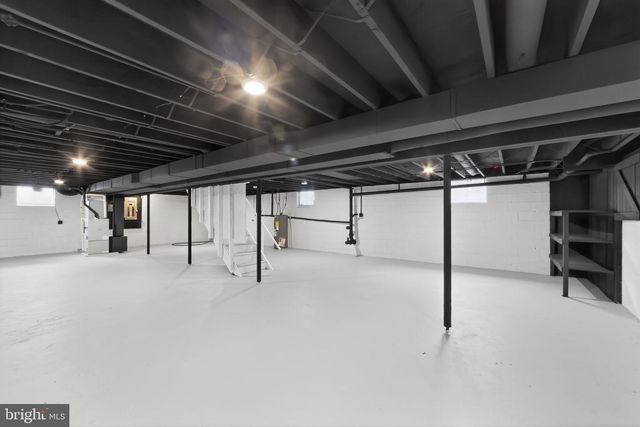 2011 E KINGS HWY, Coatesville, PA 19320