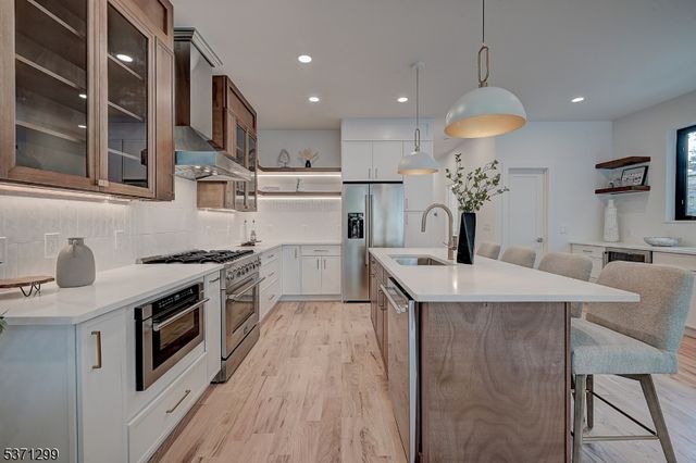 86 Watchung Ave 1, Montclair Twp., NJ 07043