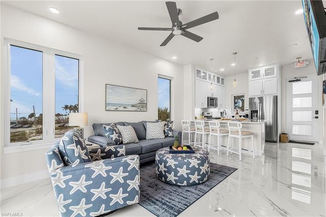 855 Lagoon ST 3, Fort Myers Beach, FL 33931