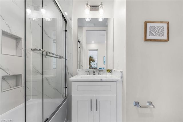 855 Lagoon ST 3, Fort Myers Beach, FL 33931