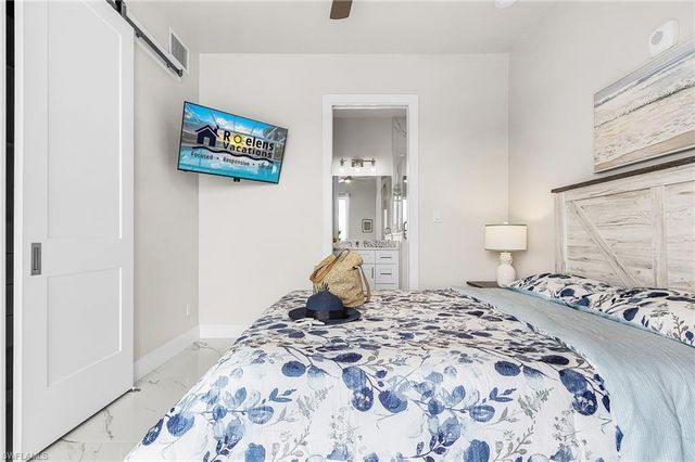 855 Lagoon ST 3, Fort Myers Beach, FL 33931